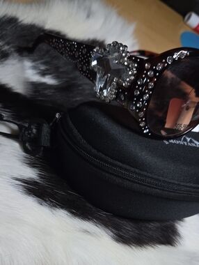Montana West Cross Leopard Detail Sparkle Sunglasses NWT